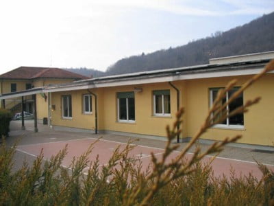 Attuale Scuola “Nino Chiovini” di Cambiasca